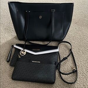 🖤Michael Kors 3 piece Black Leather Tote 🖤